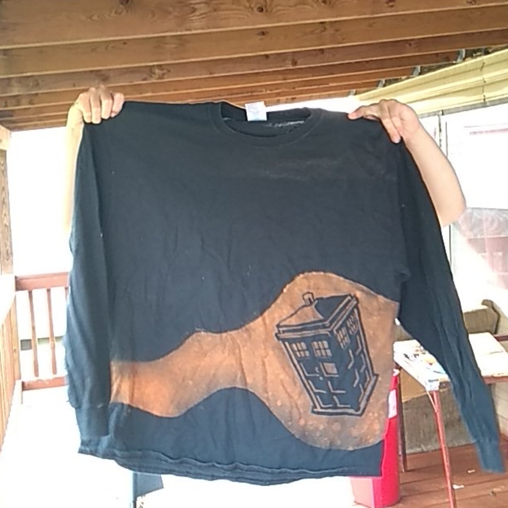 Doctor who TARDIS shirt